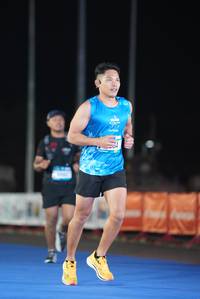 BIB: 300
                            <button type="button" onclick="openModal(19761721)" class="btn btn-primary btn-sm float-right btn-popup" data-toggle="modal" data-target=".modal-high-quality">
                        <i class="fas fa-shopping-cart"></i> Add to Cart
                    </button>
                                            <button type="button" onclick="isThisMe(19761721, true)" class="btn btn-success btn-sm float-right btn-popup btn-isme hidden" data-toggle="tooltip" data-placement="bottom" title="นี่คือรูปของคุณใช่ไหม คลิกที่นี่เพื่อเอาเข้าอัลบั้ม">
                        <i class="fas fa-plus"></i> Add to album
                    </button>
                    <button type="button" onclick="isThisMe(19761721, false)" class="btn btn-warning btn-sm float-right btn-popup btn-isnotme hidden">
                        <i class="fas fa-ban"></i> Remove from album
                    </button>